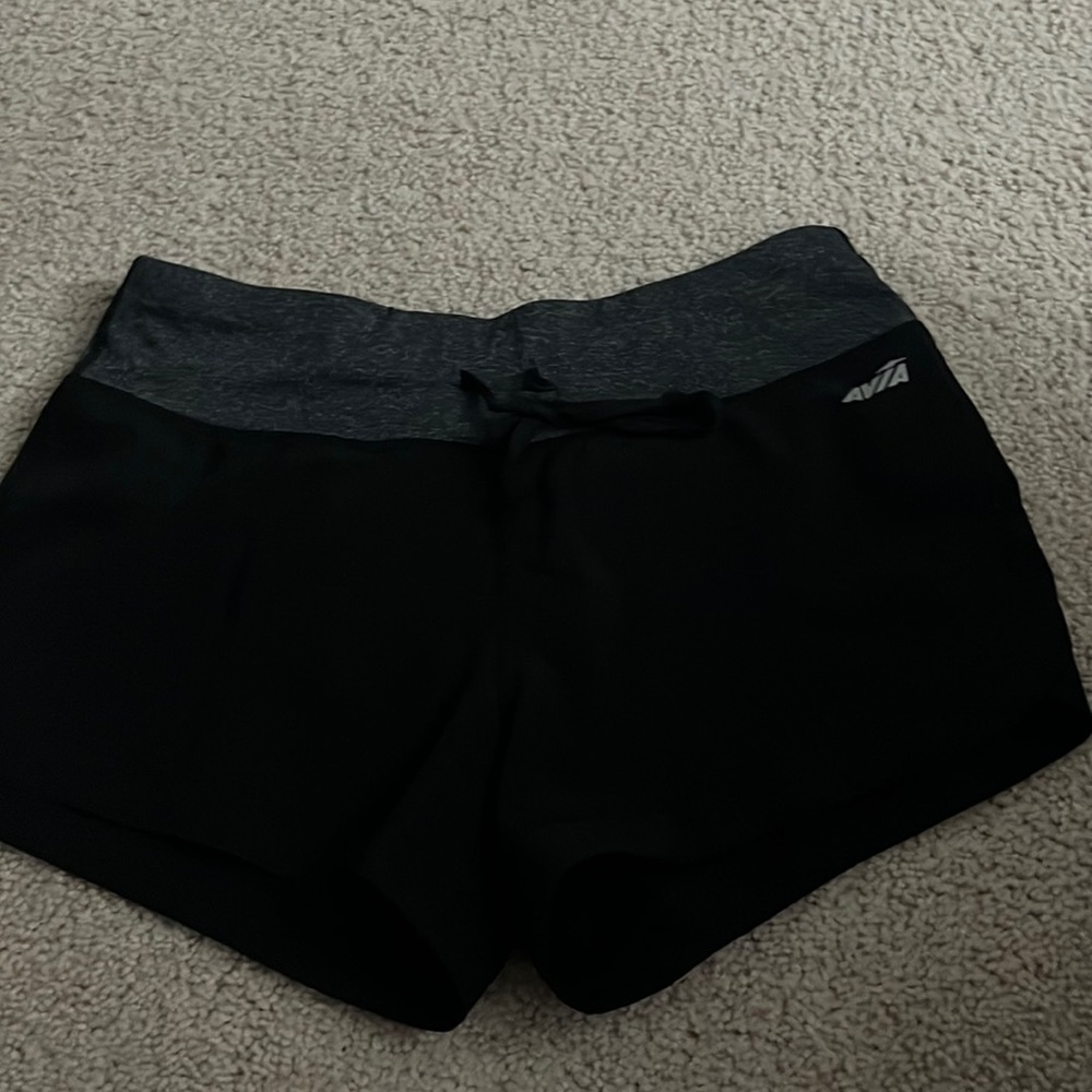 Black Avia shorts size s